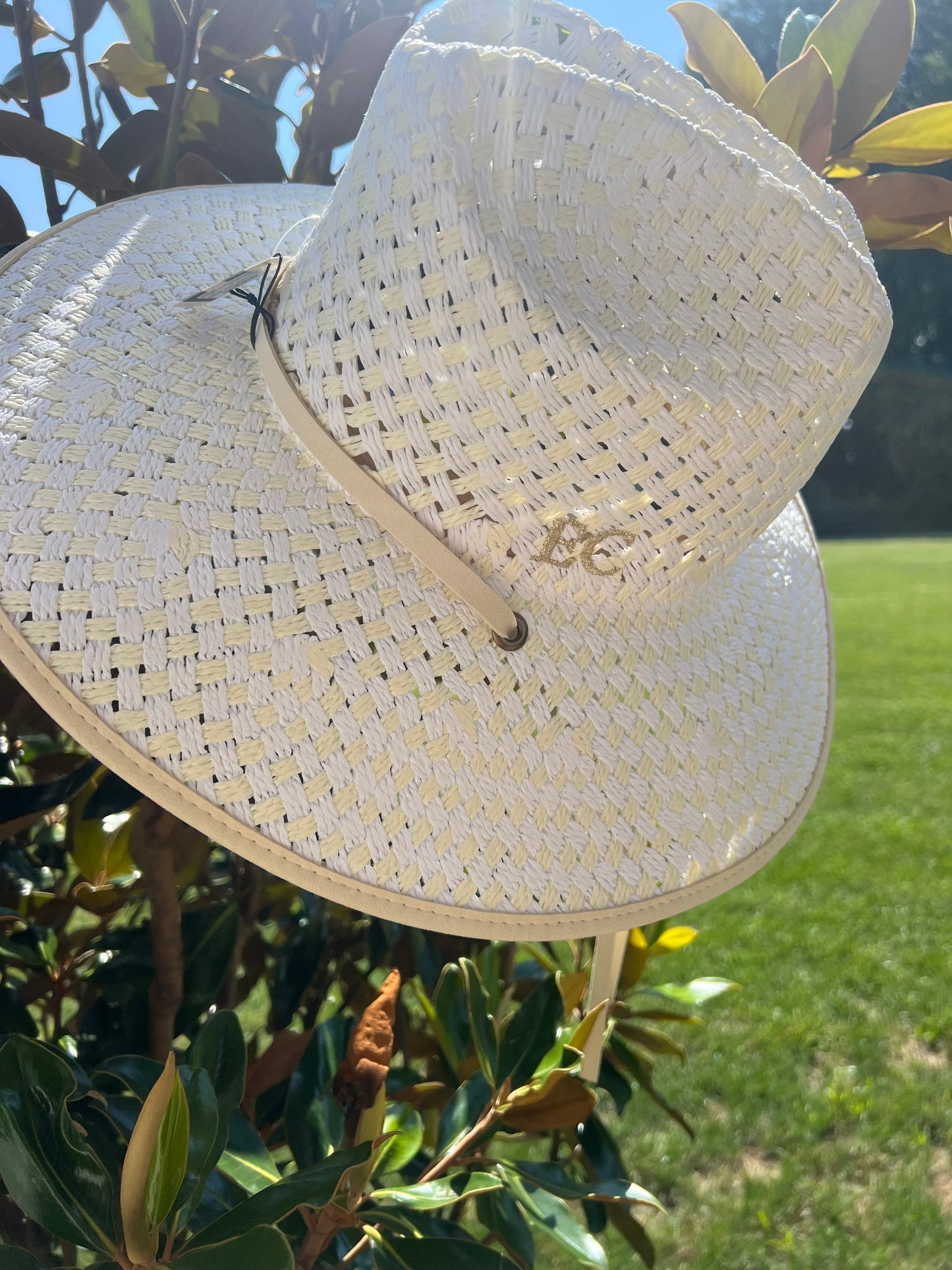 Lele Sadoughi - White Washed Straw Checkered Hat