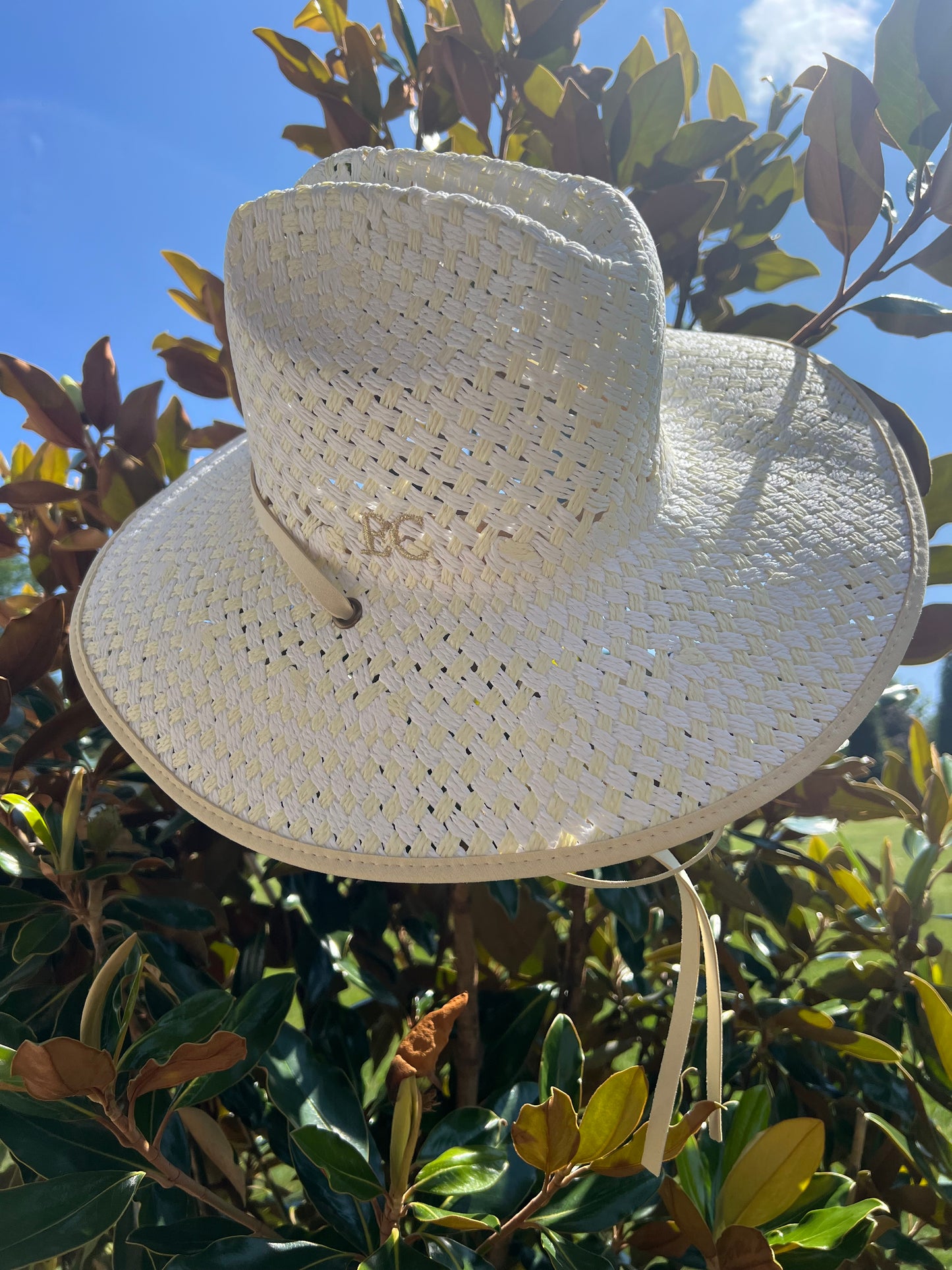 Lele Sadoughi - White Washed Straw Checkered Hat