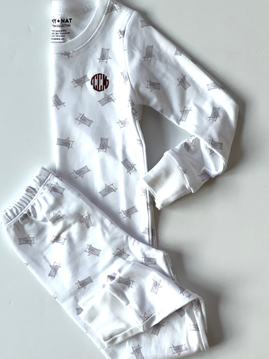 circle tail monogram in brick thread color