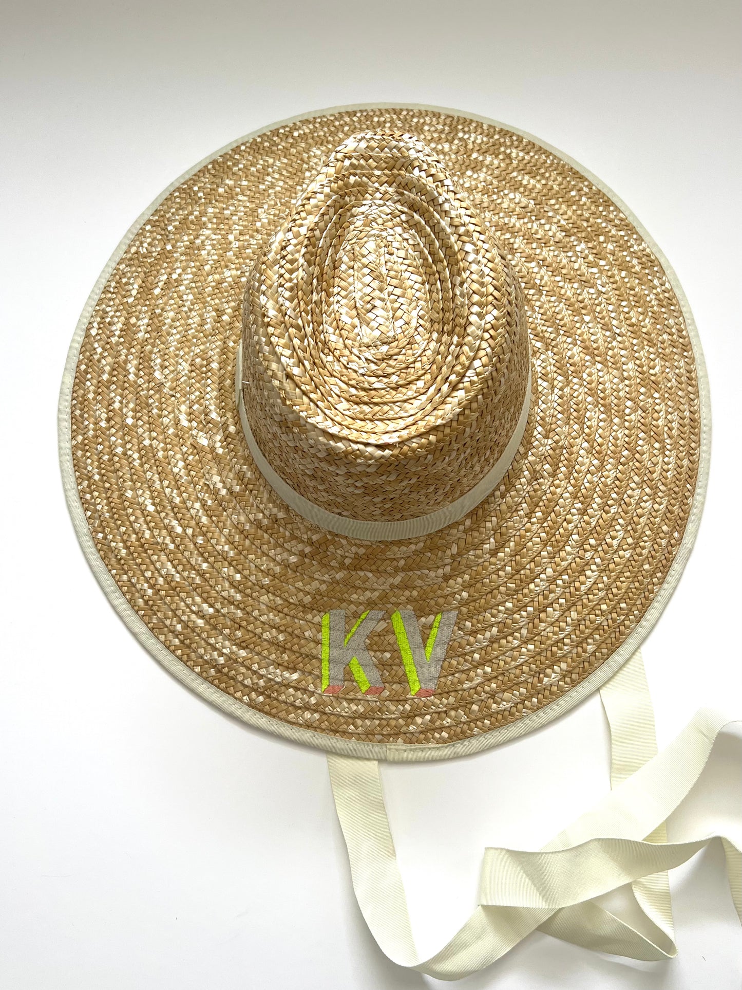 QT font with vanilla, melon, and sour apple thread