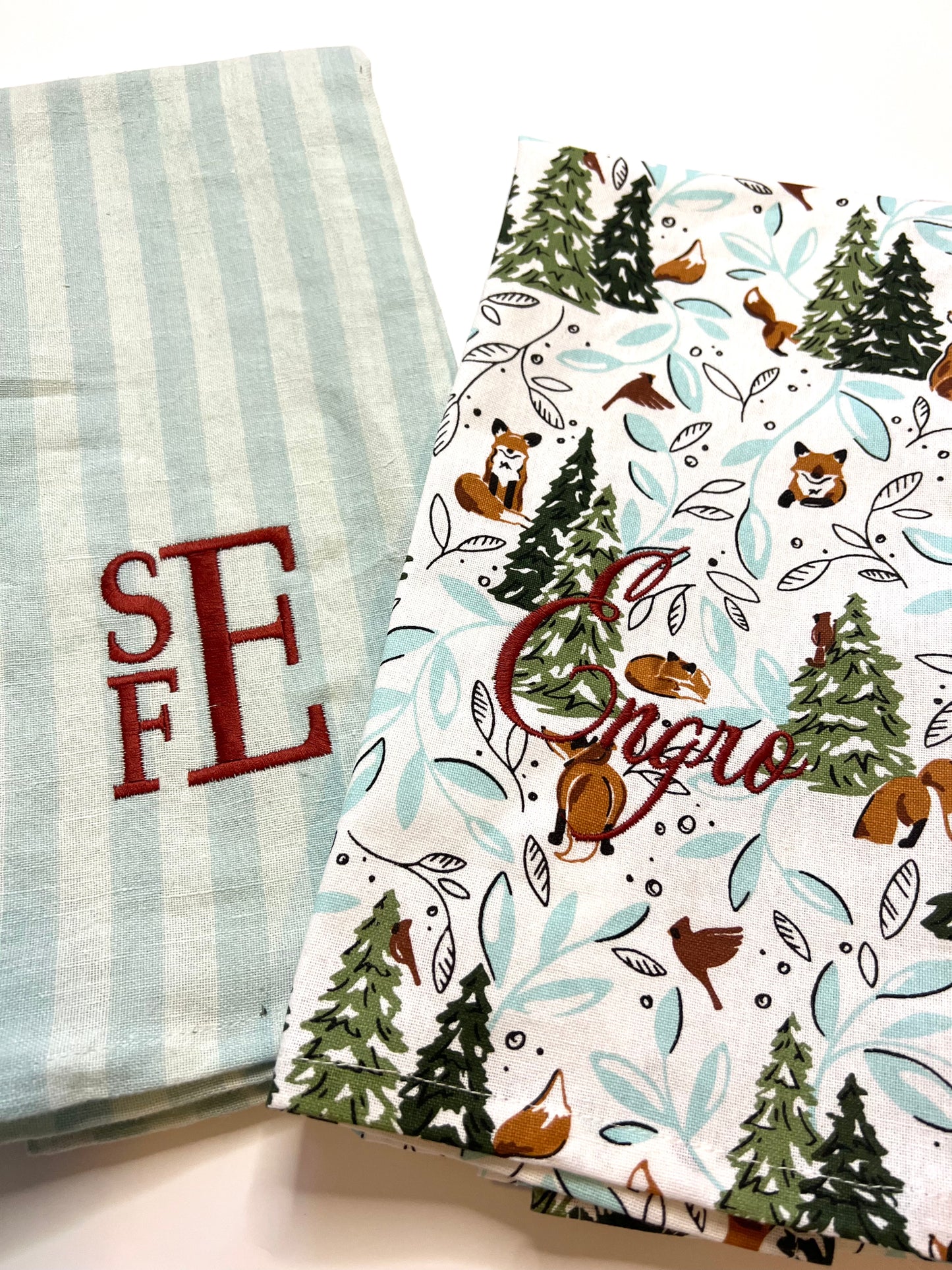 Set of 2 Winter Kitchen Towels
