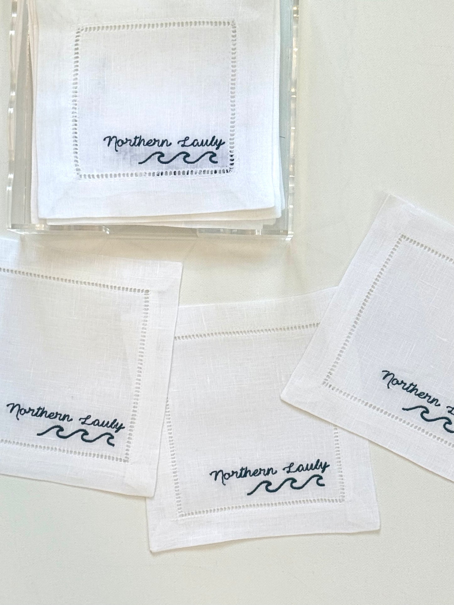 13 Reusable Linen Cocktail Napkins with Scalloped Acrylic Tray Set
